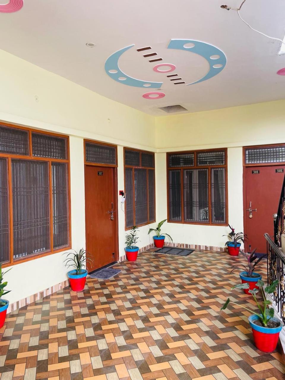 Ayodhya Harsh Home Stay מראה חיצוני תמונה